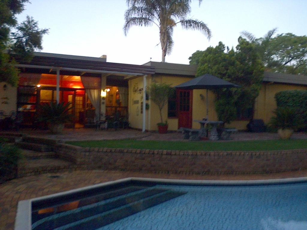 Jubilee Lodge Guest House Johannesburgo Exterior foto